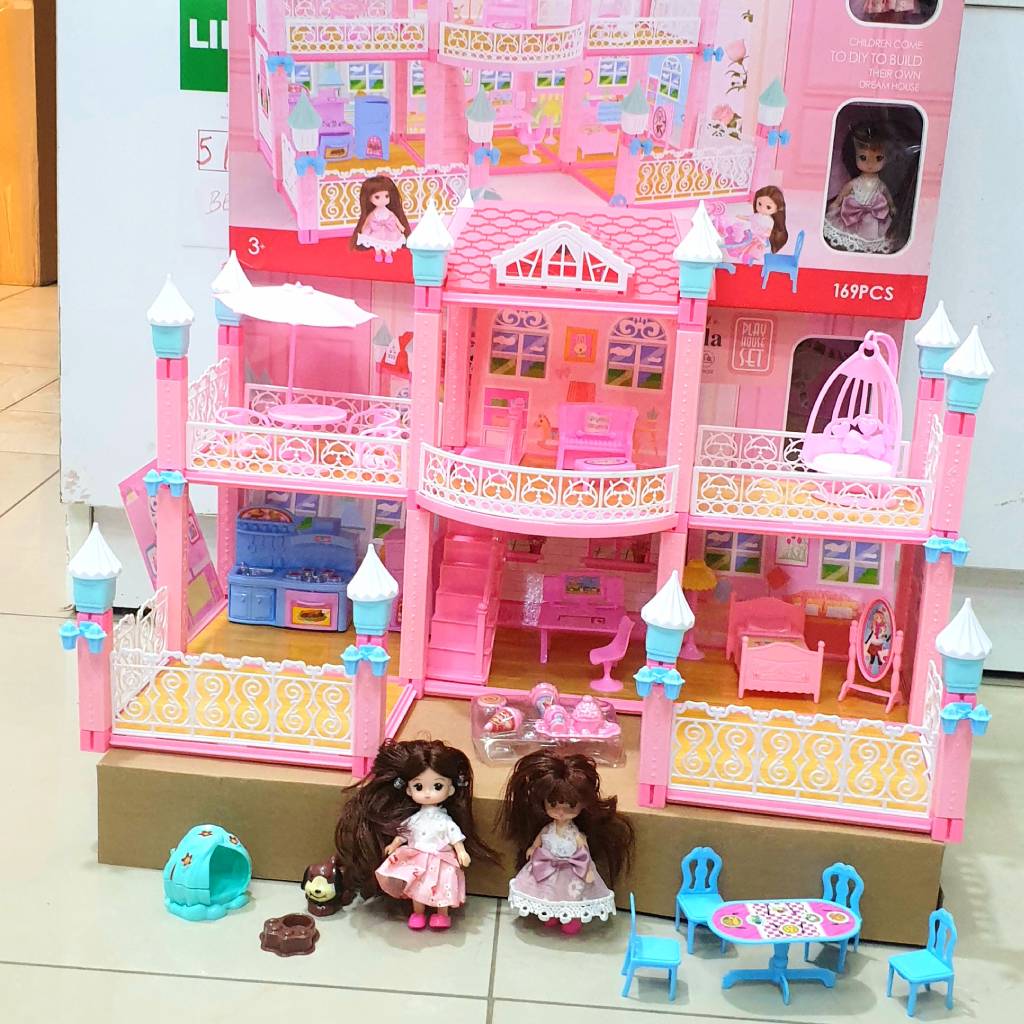 doll house